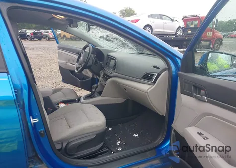 2017 Hyundai Elantra Se z USA, uszkodzony, nr VIN 5NPD84LF3HH045112